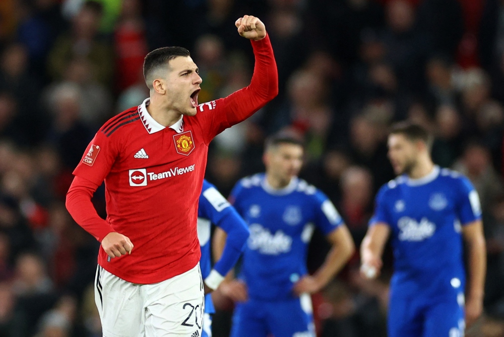 Đánh bại Everton ở FA Cup, MU nối dài mạch trận toàn thắng lên con số 7 - Ảnh 12.